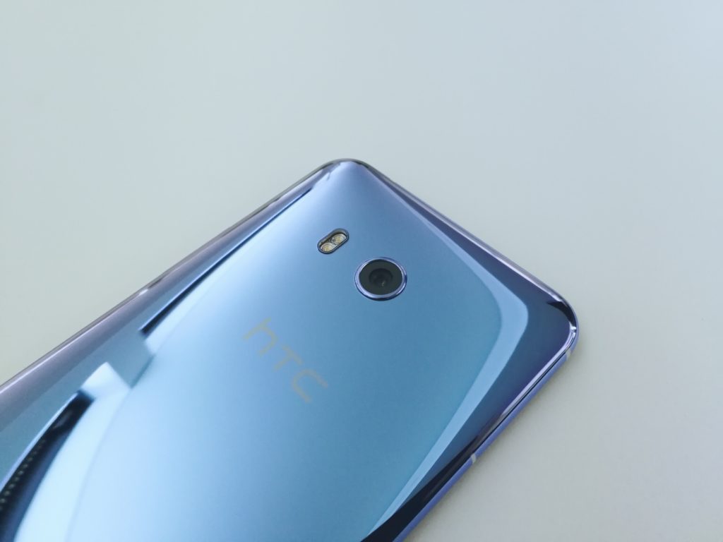 HTC U11 smartphone