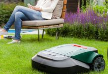 Maai je gazon via je smartphone Robomow robotgrasmaaiers voor 2014 met smartphone app