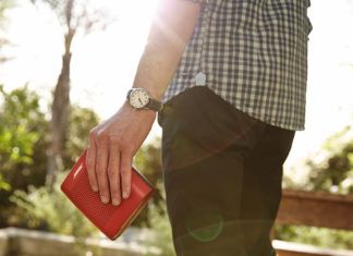 Bose viert valentijn met rood muziekassortiment