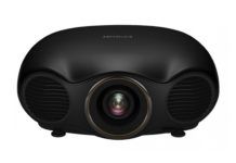 Epson lanceert eerste laserprojector voor thuisgebruik Epson LS-10000 laserprojector Ultra HD
