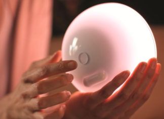 Philips hue gaat mobiel met draagbare Go-armatuur