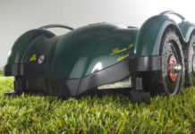 Vijf robotgrasmaaiers in de kijker