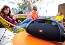 Draagbare speaker JBL Boombox is nu waterdicht en werkt 24 uur op één batterijlading JBL Boombox Bluetooth speaker