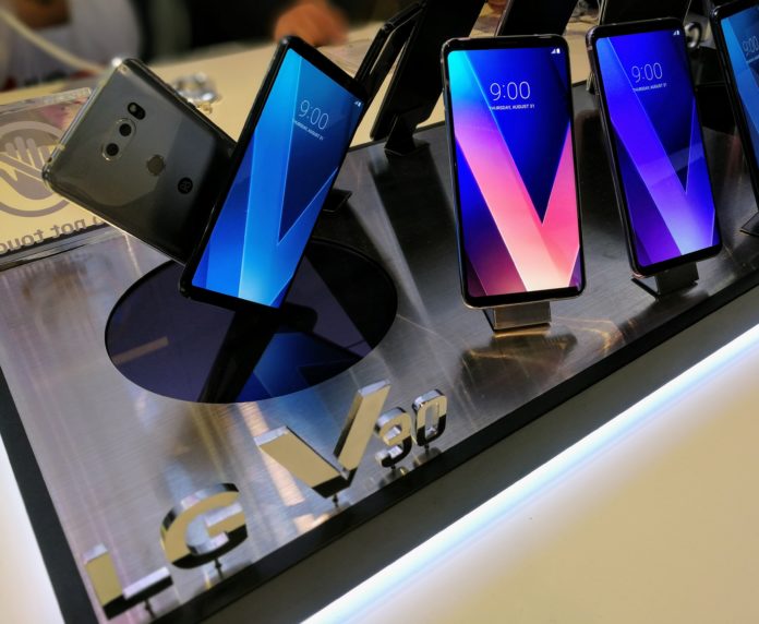 LG V30 smartphone IFA 2017