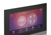 BTicino met slim aanraakscherm HomeTouch voor domotica en videofonie bticino-hometouch-slim-scherm