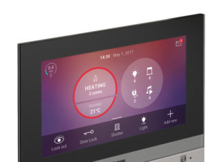 BTicino met slim aanraakscherm HomeTouch voor domotica en videofonie bticino-hometouch-slim-scherm