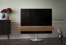 Nieuwe variant met eikenhouten cover voor BeoVision Eclipse bang-olufsen-eclipse-tv-hout