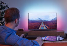 Philips 8804 LCD televisie krijgt ook Bowers & Wilkins audio Philips Tv 8804