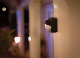 Buitenverlichting Philips Hue uitgebreid met nieuwe lampen en sensor Philips Hue outdoor sensor