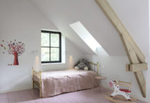 Slimme verlichting Modular te bedienen met draadloze schakelaars van Niko Niko Modular Philips Hue