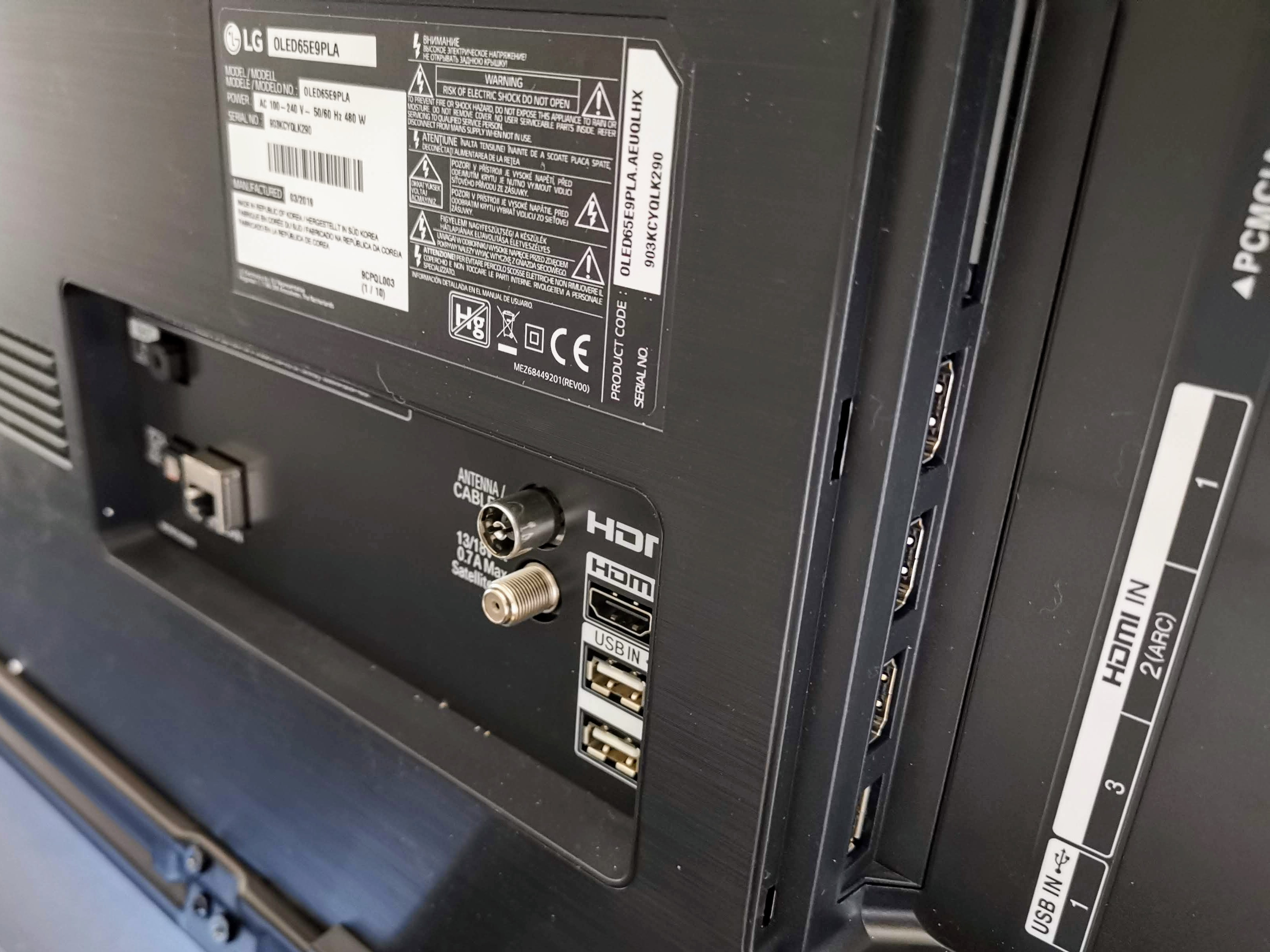 LG TV-OLED-E9 aansluitingen