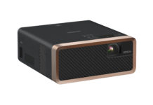 Eerste draagbare laserprojector bij Epson epson-ef-100