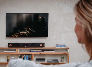 Teufel met soundbars Cinebar Ultima en Cinedeck