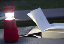 Lighthouse is draagbare speaker met uitschuifbare lantaarnlamp ArtSound Lighthouse