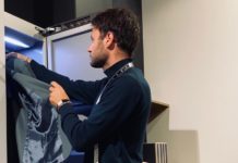 Café Costume lovend over Samsung AirDresser