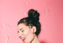 Voel de bass met de JBL Tune 225TWS Ghost Edition