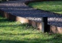 Elektriciteit binnen handbereik met de Niko Hydro tuinpaal