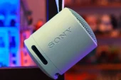 Laat de Muziek Spelen met de Sony XB100: Compact, Krachtig en Klaar voor Feest!