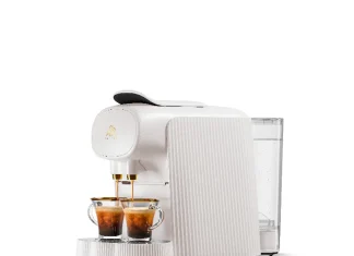 De ultieme blend van stijl en technologie: de L’OR Barista Alessi Plissé koffiemachine