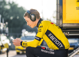 Team Visma | Lease a Bike kondigt samenwerking met Bowers & Wilkins aan