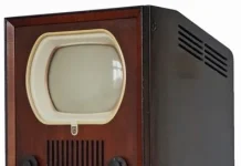 Philips viert 75 jaar televisie in Europa met nieuwe Ambilight-reeks